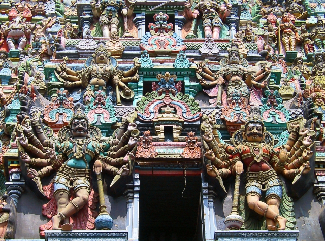 インドの寺と神